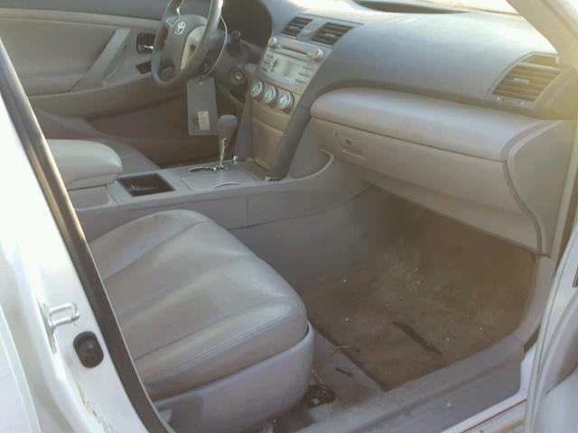 4T1BE46K17U542359 - 2007 TOYOTA CAMRY NEW SILVER photo 5