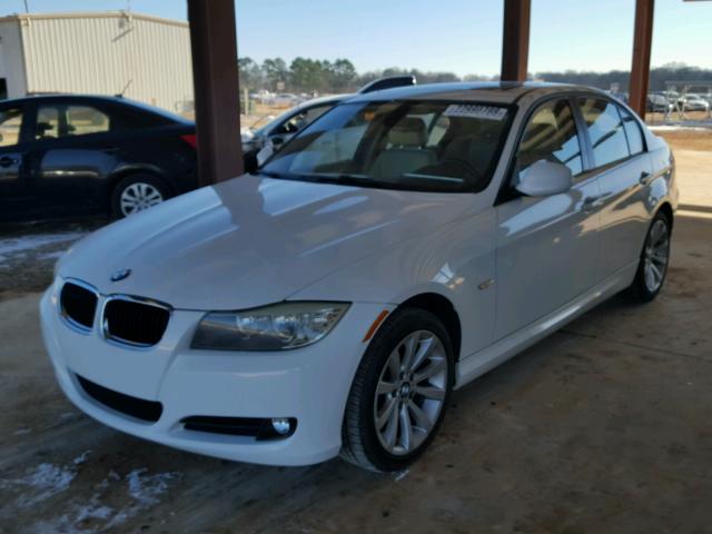 WBAPH7C52BE675231 - 2011 BMW 328 I WHITE photo 2