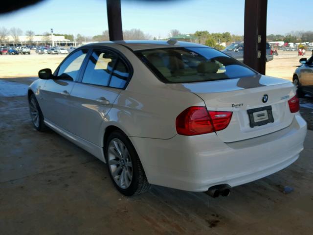 WBAPH7C52BE675231 - 2011 BMW 328 I WHITE photo 3