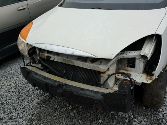 3G5DA03E52S604927 - 2002 BUICK RENDEZVOUS WHITE photo 9