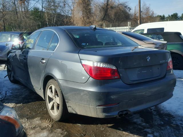 WBANV13568CZ58040 - 2008 BMW 528 XI GRAY photo 3