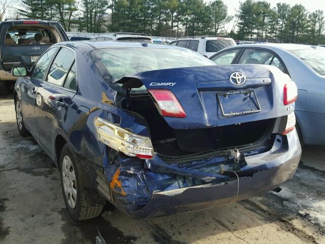 4T1BF3EK1AU569853 - 2010 TOYOTA CAMRY BASE BLUE photo 3