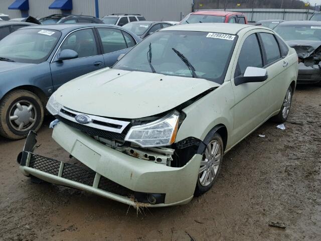 1FAHP3HN9AW188392 - 2010 FORD FOCUS SEL GREEN photo 2