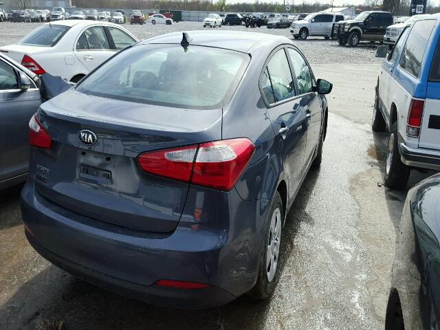 KNAFK4A6XG5551917 - 2016 KIA FORTE LX GRAY photo 4