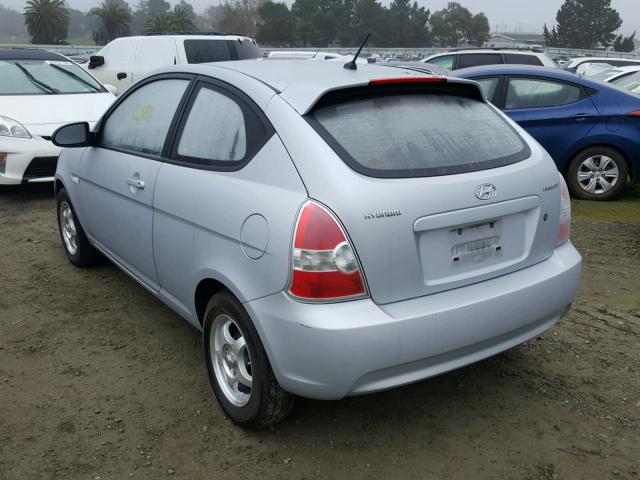 KMHCM36CX7U024261 - 2007 HYUNDAI ACCENT GS SILVER photo 3