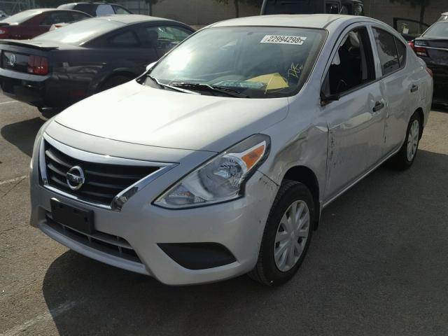 3N1CN7AP0HL880363 - 2017 NISSAN VERSA S SILVER photo 2