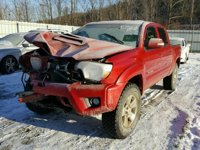 5TFLU4EN9CX045799 - 2012 TOYOTA TACOMA DOU RED photo 2