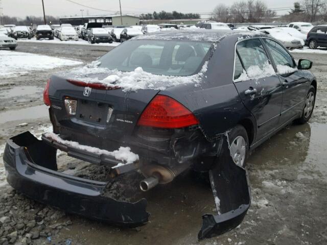 1HGCM56446A012200 - 2006 HONDA ACCORD LX GRAY photo 4