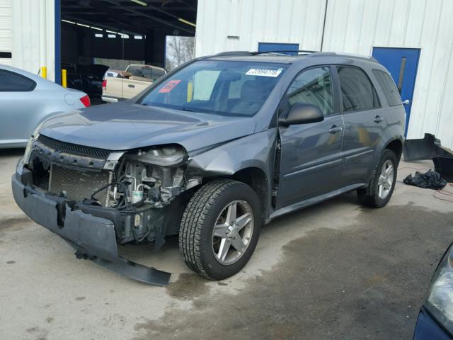 2CNDL73F156191620 - 2005 CHEVROLET EQUINOX LT CHARCOAL photo 2