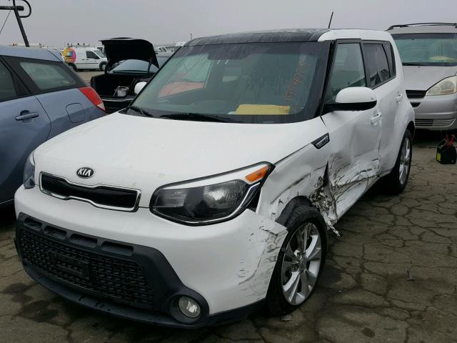 KNDJP3A5XF7188201 - 2015 KIA SOUL + WHITE photo 2