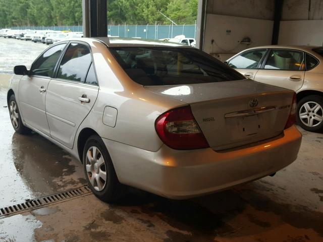 4T1BE30K74U807154 - 2004 TOYOTA CAMRY LE SILVER photo 3