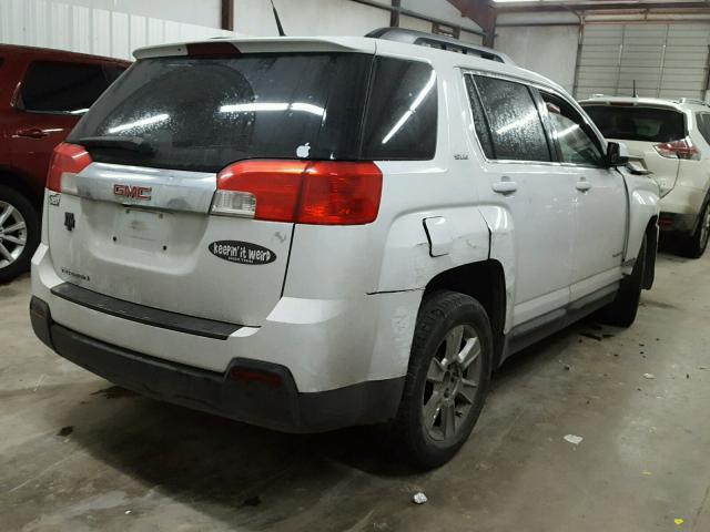 2CTALMEC3B6440458 - 2011 GMC TERRAIN SL WHITE photo 4