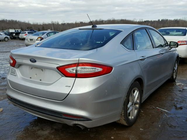 3FA6P0H72DR143261 - 2013 FORD FUSION SE SILVER photo 4