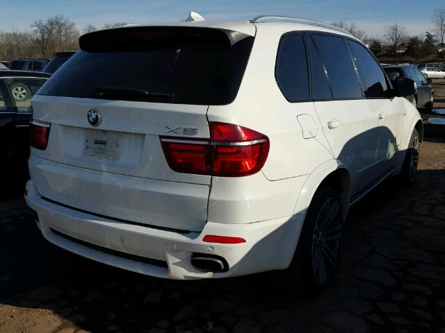 5UXZV4C53BL410007 - 2011 BMW X5 XDRIVE3 WHITE photo 4