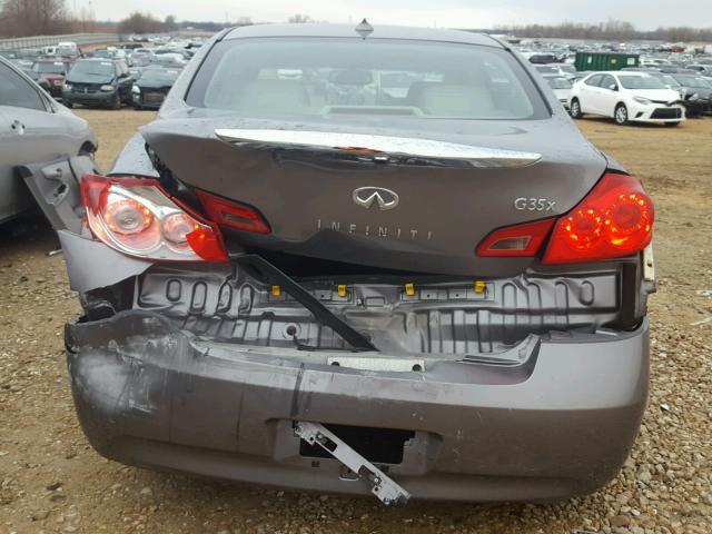 JNKBV61F38M256197 - 2008 INFINITI G35 GRAY photo 9