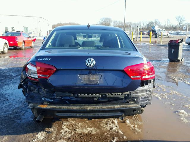 1VWAP7A31CC095878 - 2012 VOLKSWAGEN PASSAT S BLUE photo 9