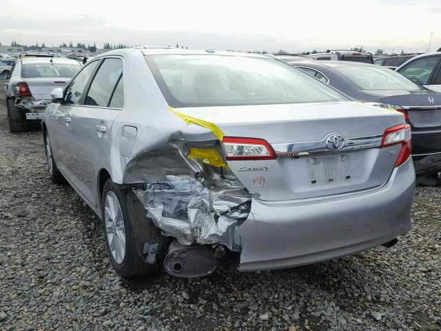 4T1BK1FK5CU520267 - 2012 TOYOTA CAMRY SE SILVER photo 3