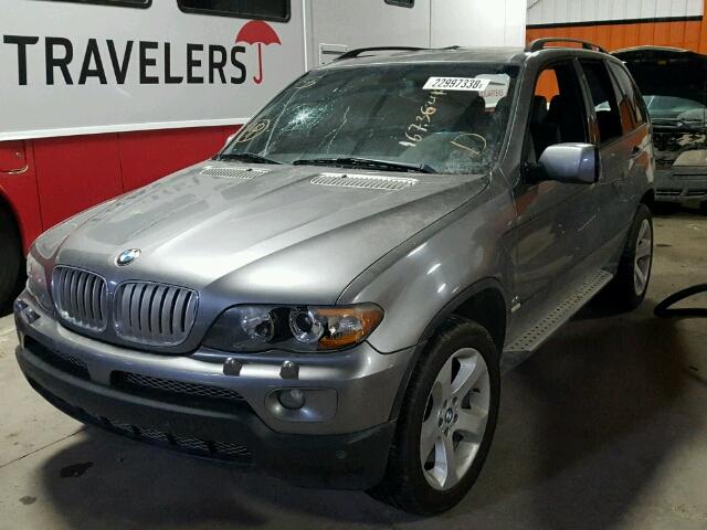 5UXFB535X5LV19392 - 2005 BMW X5 4.4I GRAY photo 2