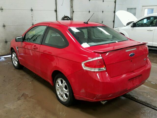 1FAHP33N78W100876 - 2008 FORD FOCUS SE RED photo 3