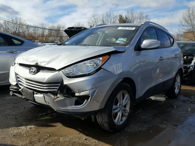 KM8JUCAC6CU457262 - 2012 HYUNDAI TUCSON GLS SILVER photo 2