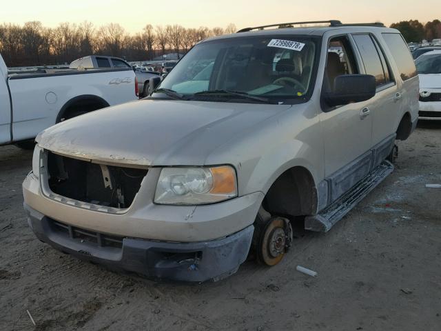 1FMRU15W94LA05115 - 2004 FORD EXPEDITION BEIGE photo 2