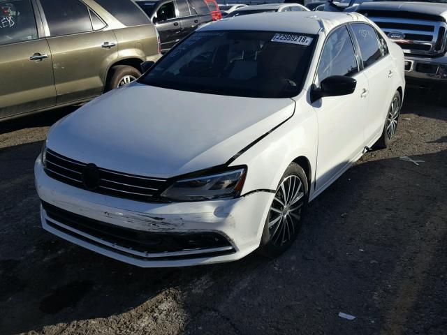 3VWD17AJ9FM217113 - 2015 VOLKSWAGEN JETTA SE WHITE photo 2