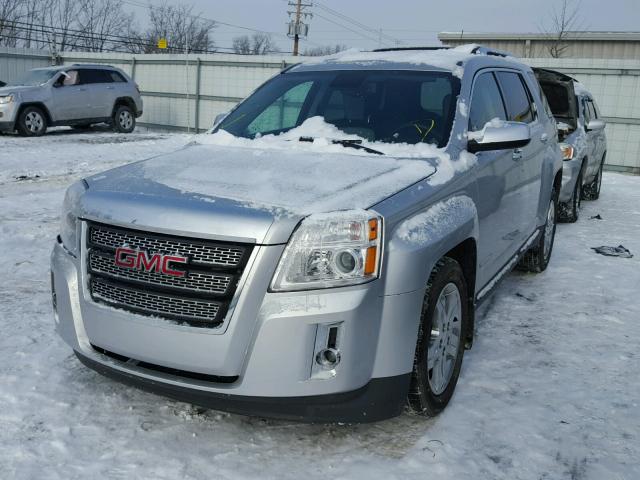 2GKALWEK0C6131583 - 2012 GMC TERRAIN SL SILVER photo 2