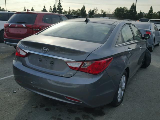 5NPEC4AC7DH641068 - 2013 HYUNDAI SONATA SE GRAY photo 4