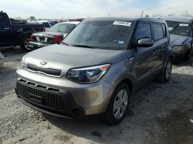 KNDJN2A2XG7301412 - 2016 KIA SOUL GRAY photo 2