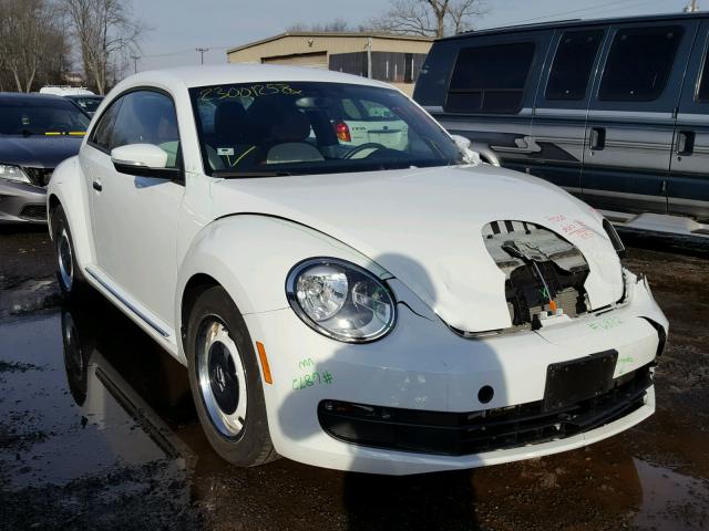 3VWF17AT8FM653624 - 2015 VOLKSWAGEN BEETLE 1.8 WHITE photo 1