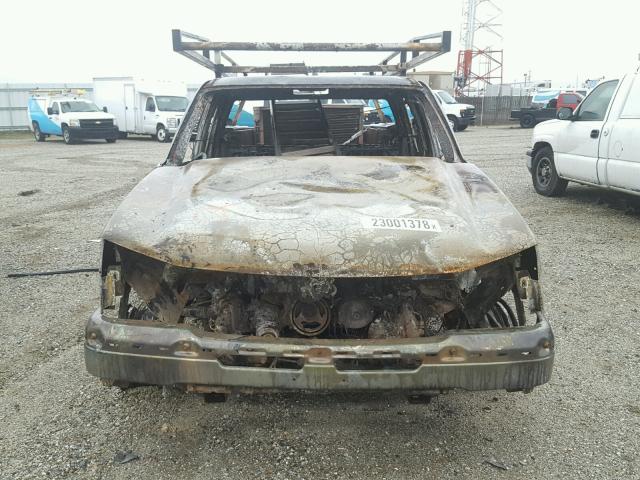 1GBHC29U85E265467 - 2005 CHEVROLET SILVERADO BURN photo 9