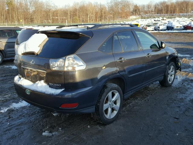 2T2HA31U94C012383 - 2004 LEXUS RX 330 CHARCOAL photo 4