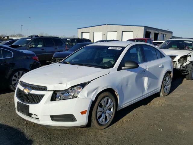 1G1PC5SH4C7388442 - 2012 CHEVROLET CRUZE LS WHITE photo 2