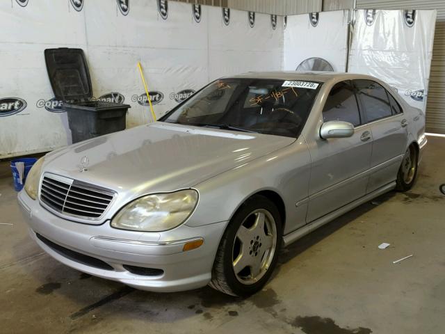 WDBNG75J52A283339 - 2002 MERCEDES-BENZ S 500 SILVER photo 2