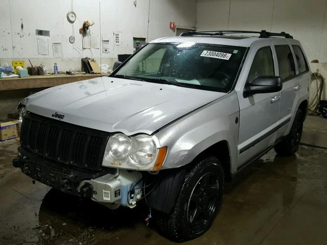 1J4HR58N25C727453 - 2005 JEEP GRAND CHER SILVER photo 2