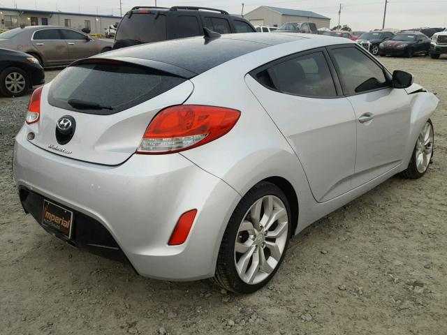 KMHTC6AD2CU049699 - 2012 HYUNDAI VELOSTER B SILVER photo 4