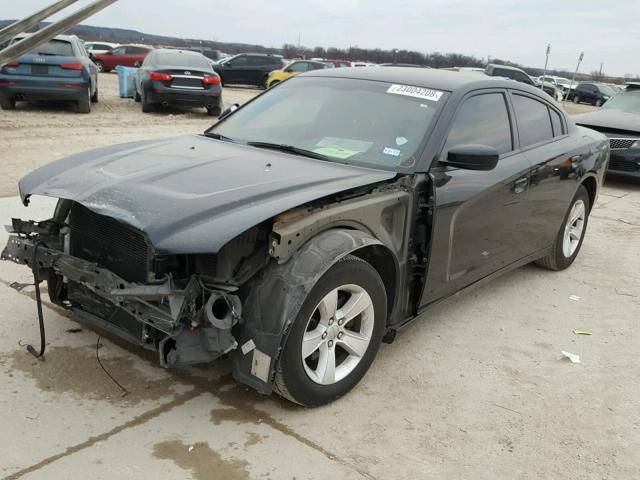 2C3CDXBG4DH637001 - 2013 DODGE CHARGER SE BLACK photo 2