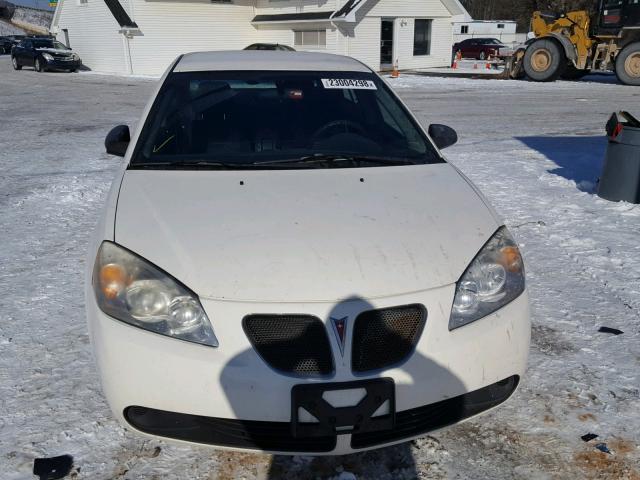 1G2ZF58B574106590 - 2007 PONTIAC G6 VALUE L WHITE photo 9