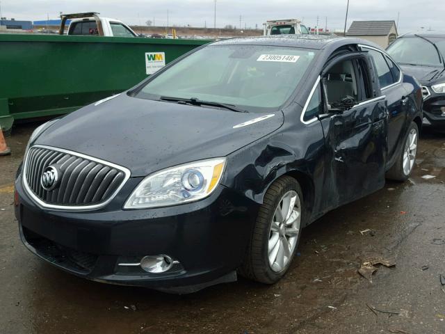 1G4PP5SK7D4114318 - 2013 BUICK VERANO BLACK photo 2