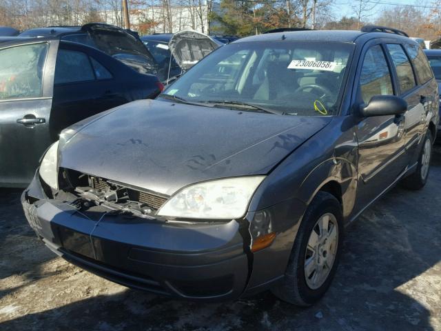 1FAHP36N57W213820 - 2007 FORD FOCUS ZXW GRAY photo 2