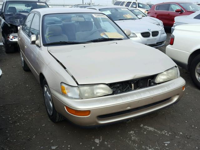 1NXBB02EXVZ630096 - 1997 TOYOTA COROLLA DX GOLD photo 1