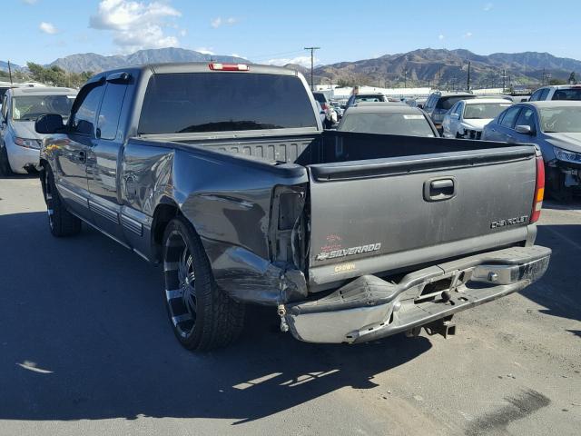 2GCEC19TXY1130061 - 2000 CHEVROLET SILVERADO GRAY photo 3