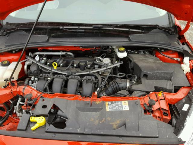 1FADP3F23HL210065 - 2017 FORD FOCUS SE RED photo 7