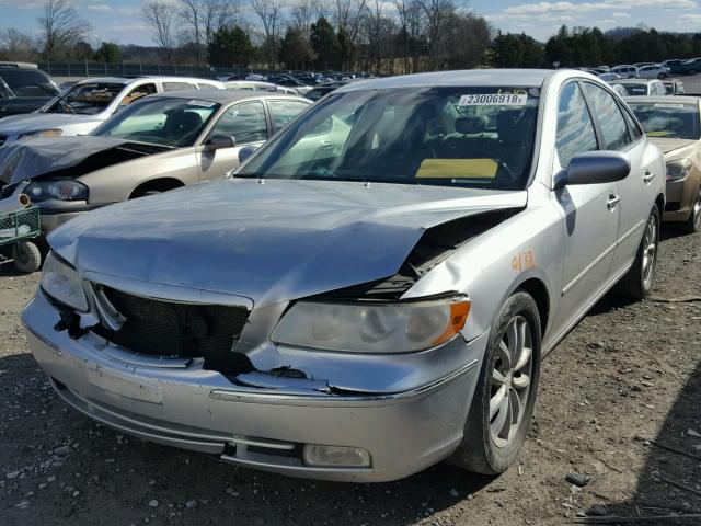 KMHFC46F47A156739 - 2007 HYUNDAI AZERA SE SILVER photo 2