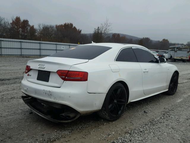 WAUVVAFRXCA034235 - 2012 AUDI S5 PRESTIG WHITE photo 4