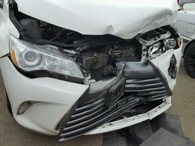 4T1BF1FKXHU284291 - 2017 TOYOTA CAMRY LE WHITE photo 9