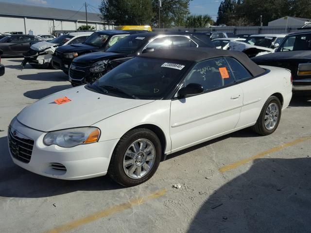 1C3EL75R75N614071 - 2005 CHRYSLER SEBRING GT WHITE photo 2