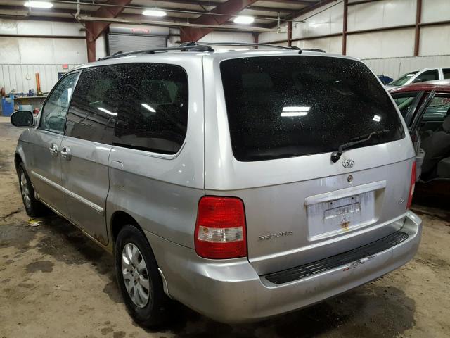 KNDUP132156677708 - 2005 KIA SEDONA EX SILVER photo 3