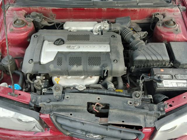 KMHDN56DX5U153135 - 2005 HYUNDAI ELANTRA GL RED photo 7