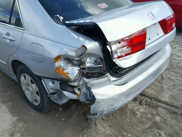 1HGCM56415A097981 - 2005 HONDA ACCORD LX SILVER photo 9